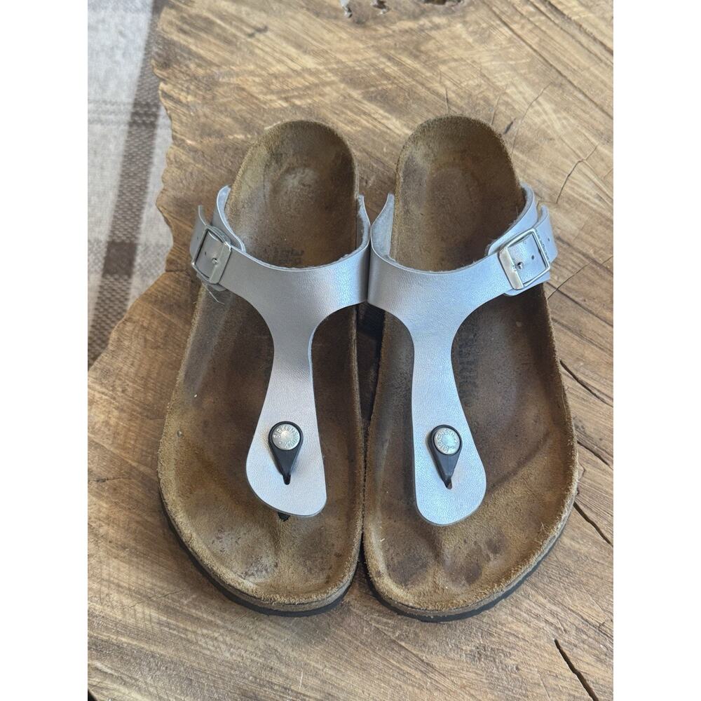 Birkenstock Gizeh Silver Thong Sandals 39 Women’s 8 Regular Leather Metallic - Picture 2 of 8